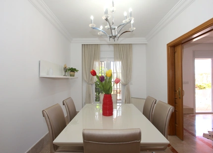 VILLA ADOSADA EN EL CAMPO DE GOLF SANTA CLARA, MARBELLA