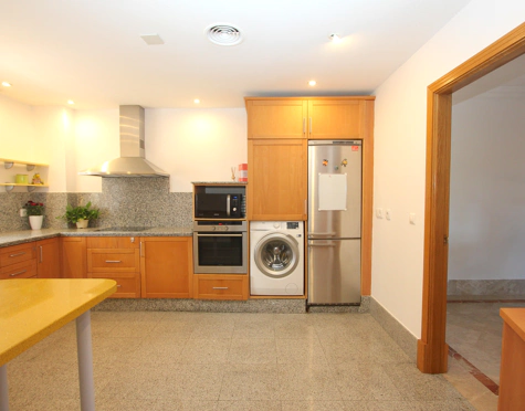 Villa for sale in Santa Clara, Marbella Este