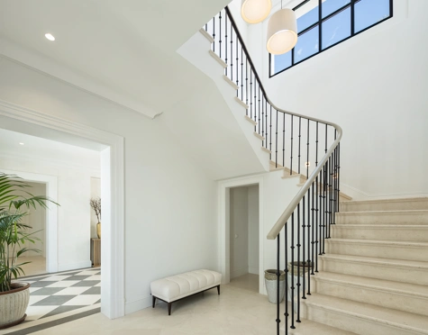 Villa for sale in La Cerquilla, Nueva Andalucia