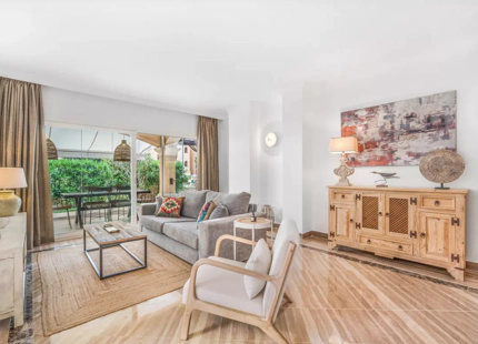 APARTAMENTO EN PLANTA BAJA CERCA DE PLAYAS Y CAMPOS DE GOLF EN VENTA EN MARBELLA ESTE