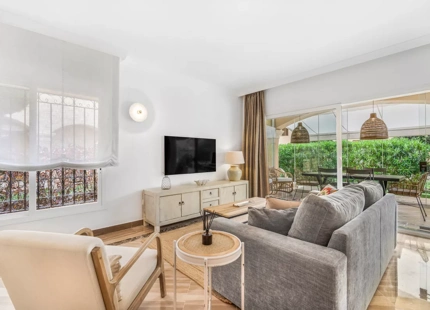 APARTAMENTO EN PLANTA BAJA CERCA DE PLAYAS Y CAMPOS DE GOLF EN VENTA EN MARBELLA ESTE
