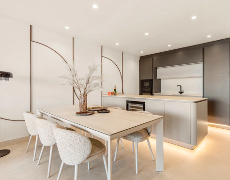 Apartment for sale in Cabo Bermejo, Estepona East