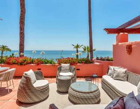 Apartment for sale in Cabo Bermejo, Estepona East