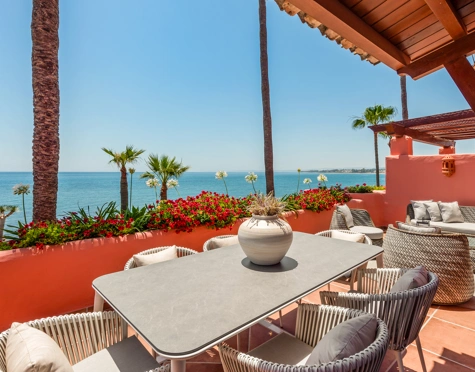 Apartment for sale in Cabo Bermejo, Estepona East