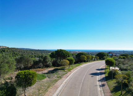 PARCELA EN PRIMERA LÍNEA DE GOLF EN VENTA EN SOTOGRANDE