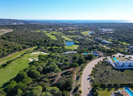 PARCELA EN PRIMERA LÍNEA DE GOLF EN VENTA EN SOTOGRANDE
