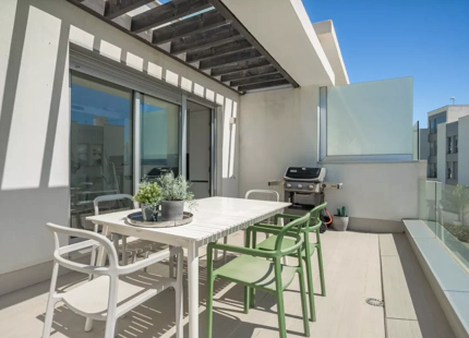GRAN ÁTICO DÚPLEX EN VENTA EN LA NUEVA MILLA DE ORO, ESTEPONA