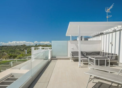 GRAN ÁTICO DÚPLEX EN VENTA EN LA NUEVA MILLA DE ORO, ESTEPONA