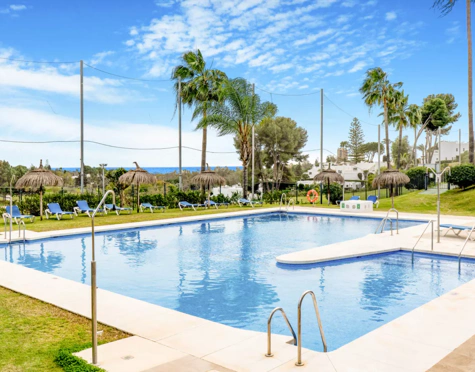 Atico Duplex en venta en Azahara I, Nueva Andalucia
