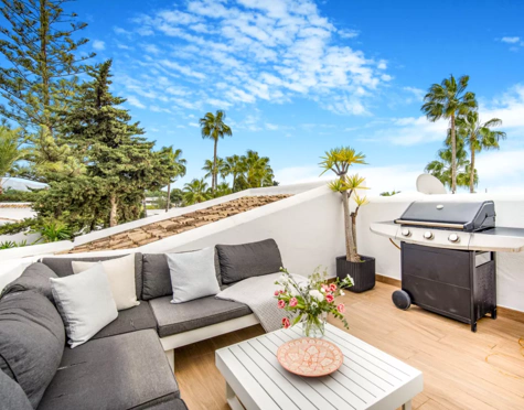 Atico Duplex en venta en Azahara I, Nueva Andalucia
