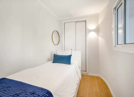 ACOGEDOR ÁTICO DÚPLEX CON VISTAS AL GOLF EN VENTA EN NUEVA ANDALUCÍA