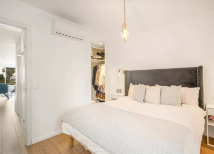 ACOGEDOR ÁTICO DÚPLEX CON VISTAS AL GOLF EN VENTA EN NUEVA ANDALUCÍA