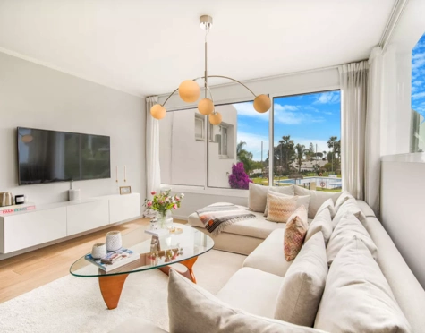 Atico Duplex en venta en Azahara I, Nueva Andalucia