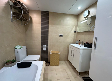 ENCANTADOR APARTAMENTO EN VENTA EN ALCAZABA BEACH