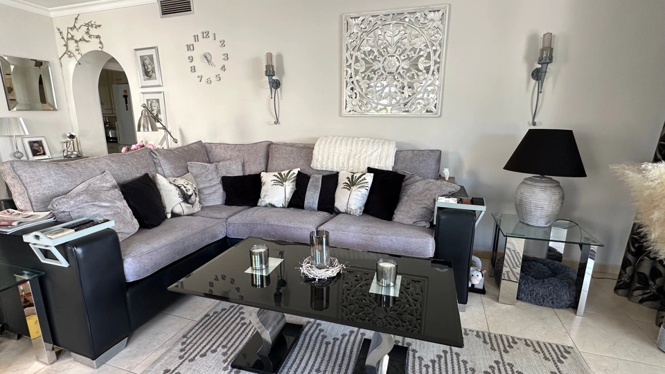 Apartamento en venta en Alcazaba Beach, Estepona Este