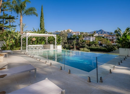 EXTRAORDINARY MODERN VILLA IN EL HERROJO, BENAHAVIS