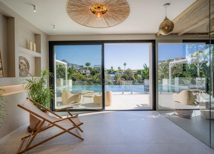 EXTRAORDINARY MODERN VILLA IN EL HERROJO, BENAHAVIS