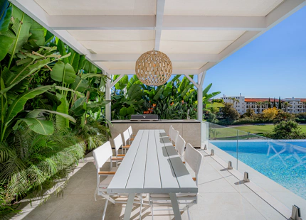 EXTRAORDINARY MODERN VILLA IN EL HERROJO, BENAHAVIS