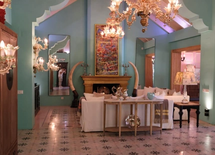 VILLA ENCANTADORA EN VENTA EN LA MILLA DE ORO