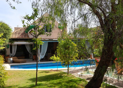 VILLA ENCANTADORA EN VENTA EN LA MILLA DE ORO