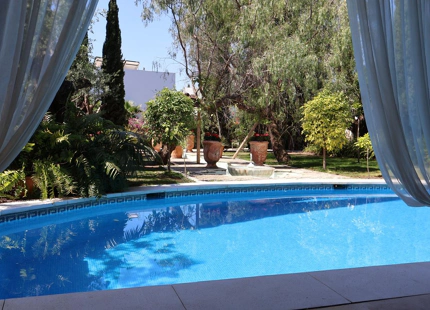 VILLA ENCANTADORA EN VENTA EN LA MILLA DE ORO