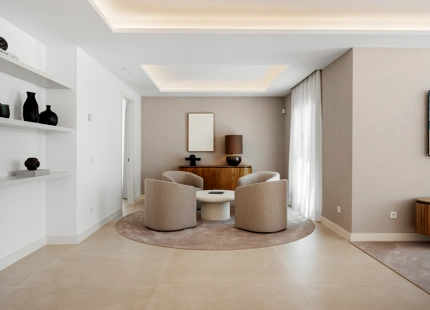 VILLA ANDALUZA JUNTO A LA PLAYA EN VENTA EN MARBELLA ESTE