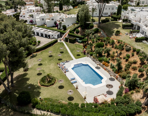 Adosado en venta en Nueva Andalucia, Marbella