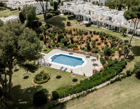 Adosado en venta en Nueva Andalucia, Marbella