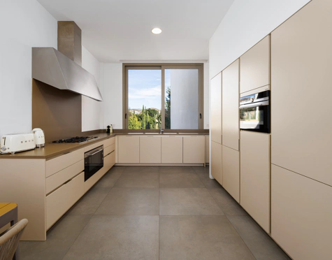 Villa for sale in Benahavis