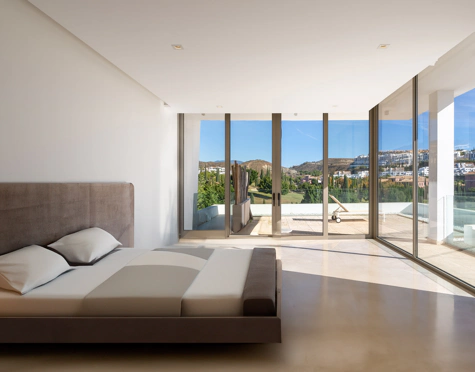 Villa for sale in Benahavis