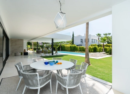 SPLENDID CONTEMPORARY VILLA FOR SALE IN NUEVA ANDALUCIA, MARBELLA