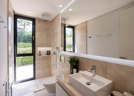 SPLENDID CONTEMPORARY VILLA FOR SALE IN NUEVA ANDALUCIA, MARBELLA