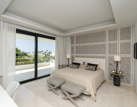 Villa en venta en Los Olivos, Nueva Andalucia