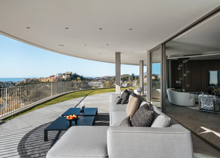 NUEVO APARTAMENTO MODERNO EN PLANTA BAJA CON VISTAS PANORAMICAS EN VENTA EN BENAHAVIS