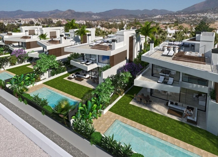 LUJOSA VILLA EN CONSTRUCCIÓN EN VENTA EN PUERTO BANÚS, MARBELLA