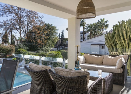 VILLA FAMILIAR CERCA DE PUERTO BANÚS EN VENTA EN NUEVA ANDALUCÍA