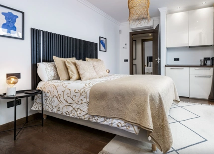 VILLA FAMILIAR CERCA DE PUERTO BANÚS EN VENTA EN NUEVA ANDALUCÍA