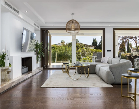 Villa for sale in Nueva Andalucia, Marbella