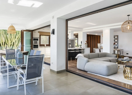 VILLA FAMILIAR CERCA DE PUERTO BANÚS EN VENTA EN NUEVA ANDALUCÍA