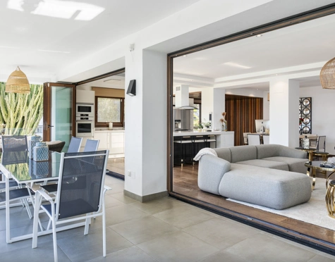 Villa for sale in Nueva Andalucia, Marbella