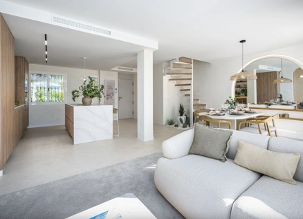ÁTICO DÚPLEX ELEVADO EN VENTA EN LAS COLINAS DE LA QUINTA, BENAHAVIS