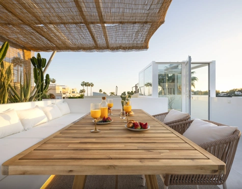 Duplex Penthouse for sale in La Quinta Hills, Benahavis