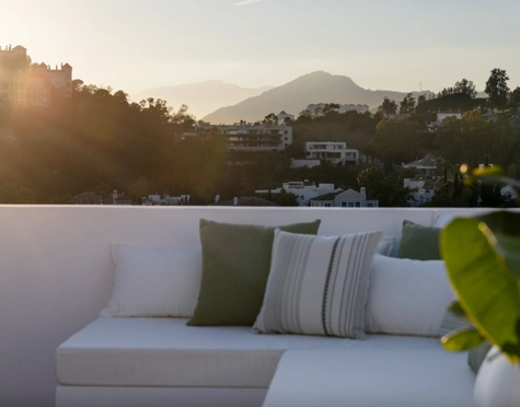 Duplex Penthouse for sale in La Quinta Hills, Benahavis