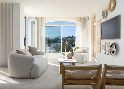 ÁTICO DÚPLEX ELEVADO EN VENTA EN LAS COLINAS DE LA QUINTA, BENAHAVIS
