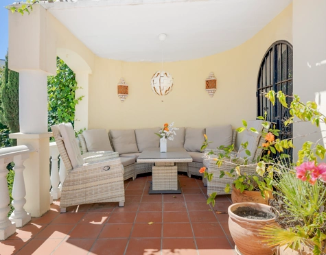 Villa for sale in Nueva Andalucia, Marbella