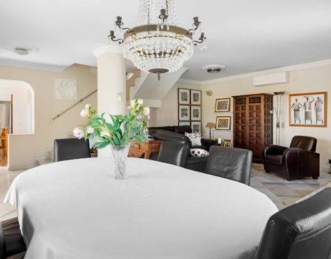 Villa for sale in Nueva Andalucia, Marbella
