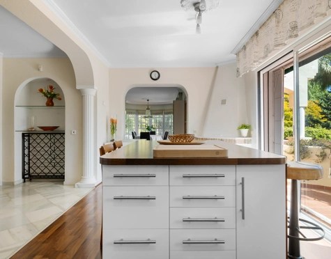 Villa for sale in Nueva Andalucia, Marbella