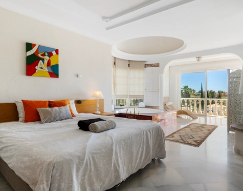 Villa for sale in Nueva Andalucia, Marbella