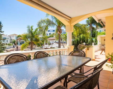 Villa for sale in Nueva Andalucia, Marbella