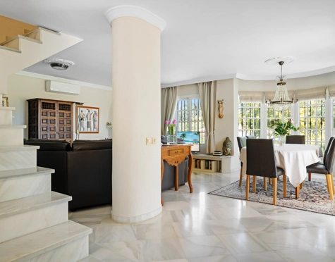 Villa for sale in Nueva Andalucia, Marbella